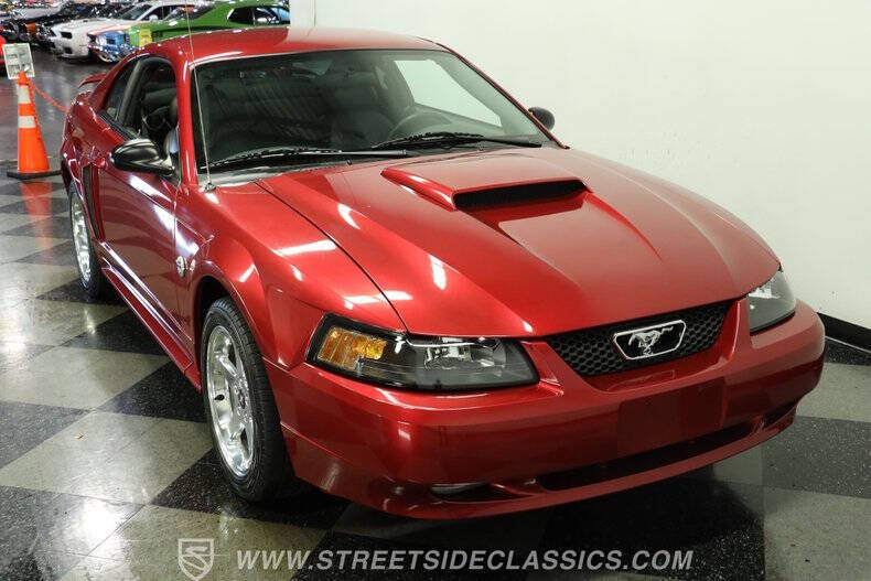 2004 Ford Mustang GT Deluxe