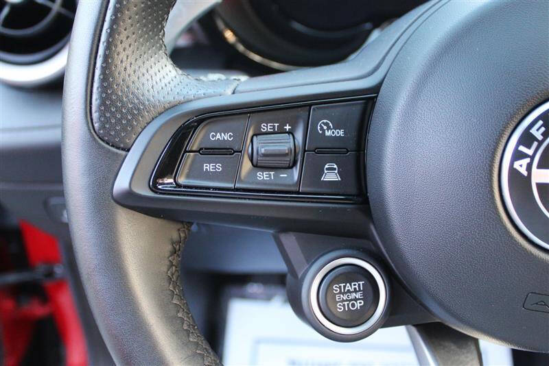 2024 Alfa Romeo Tonale Hybrid Veloce