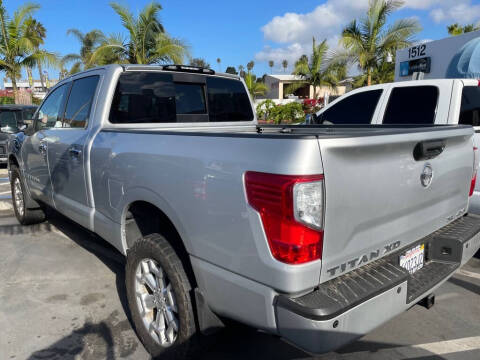 2017 Nissan Titan XD SL