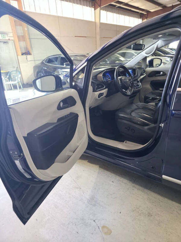 2017 Chrysler Pacifica