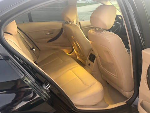 2015 BMW 3 Series 328i