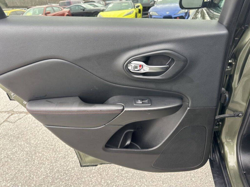 2019 Jeep Cherokee Trailhawk