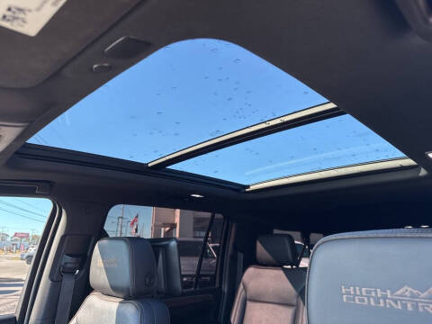 2021 Chevrolet Suburban High Country