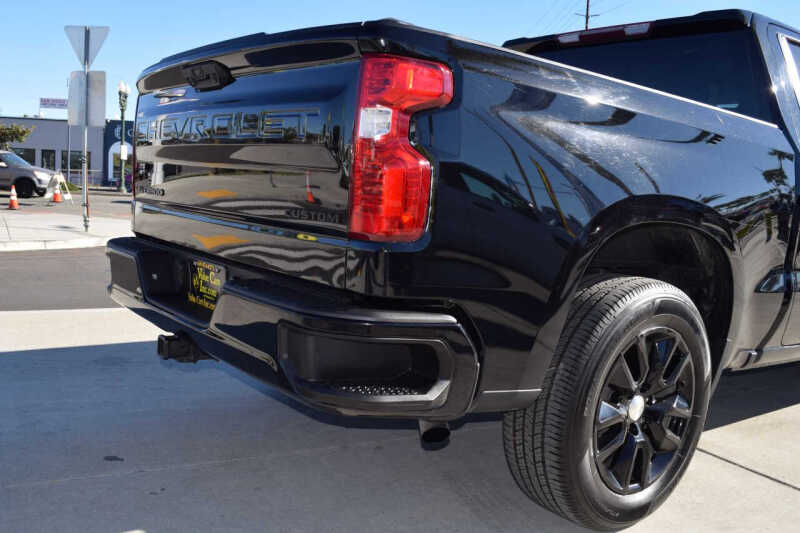 2022 Chevrolet Silverado 1500 Custom