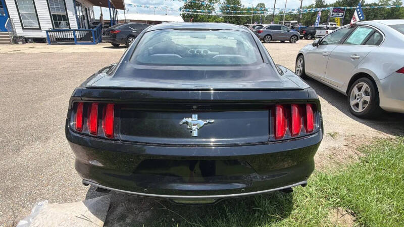 2016 Ford Mustang V6
