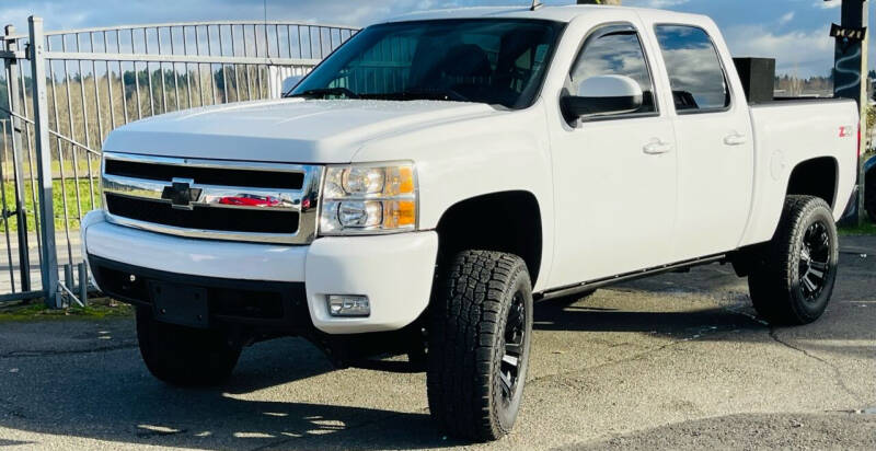 2007 Chevrolet Silverado 1500 for sale at PRICELESS AUTO SALES LLC in Auburn WA