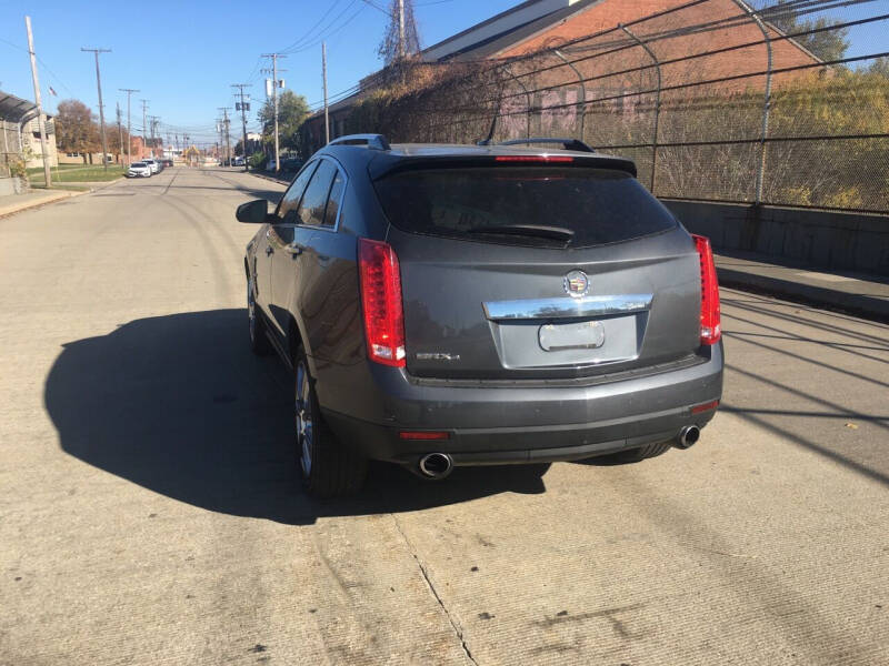 2011 Cadillac SRX Luxury Collection photo 16