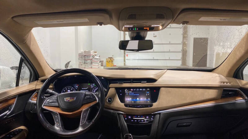 2018 Cadillac XT5 Platinum