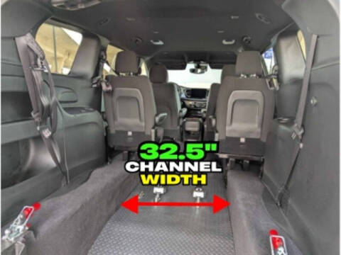 2024 Chrysler Pacifica Touring