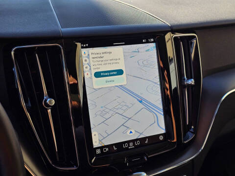 2025 Volvo XC60 B5 Core Dark Theme