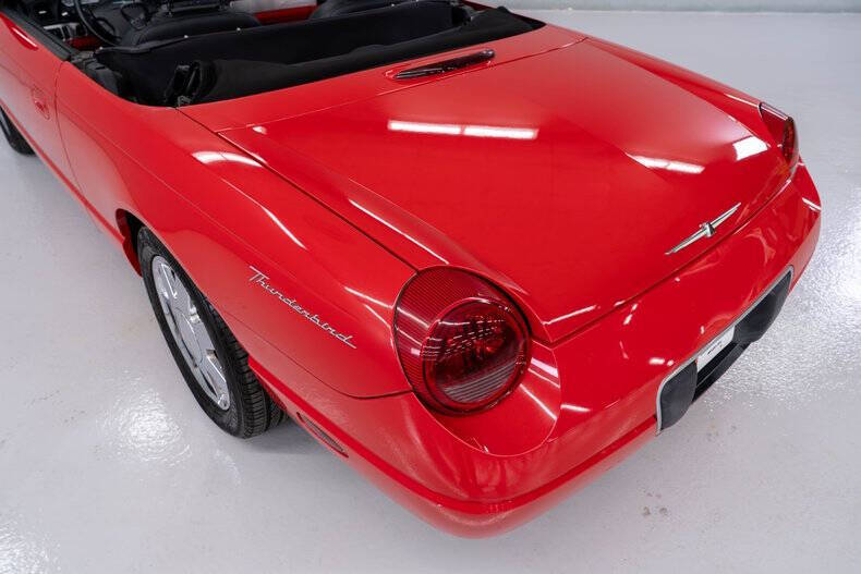2003 Ford Thunderbird