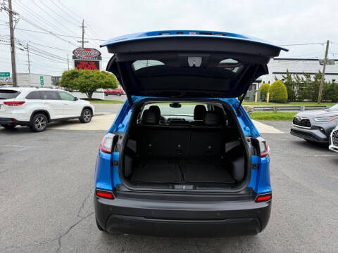 2023 Jeep Cherokee Altitude Lux