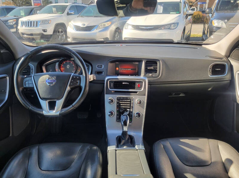 2017 Volvo V60 T5 Premier