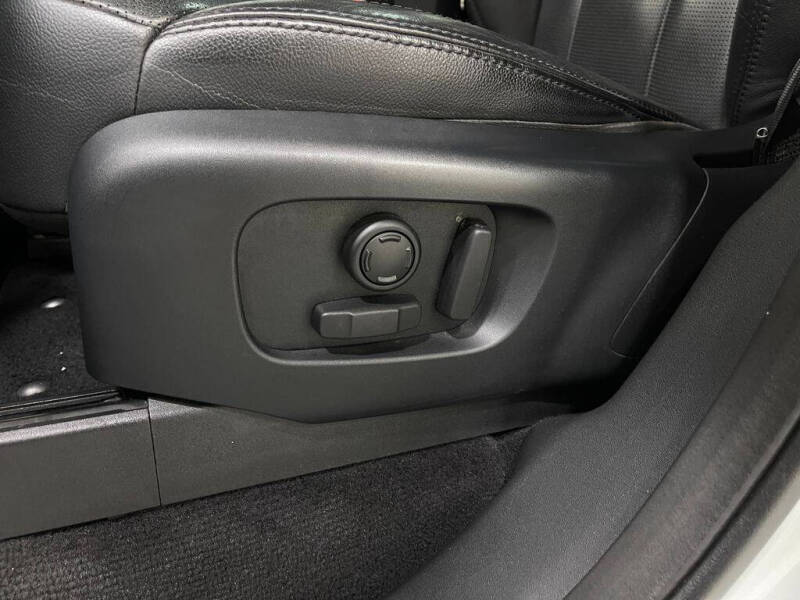 2017 Land Rover Discovery SE