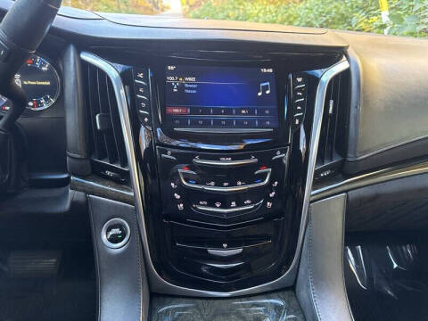 2016 Cadillac Escalade Platinum