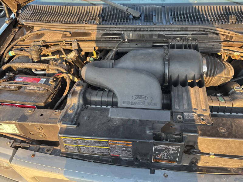 2001 Ford E-Series E-250