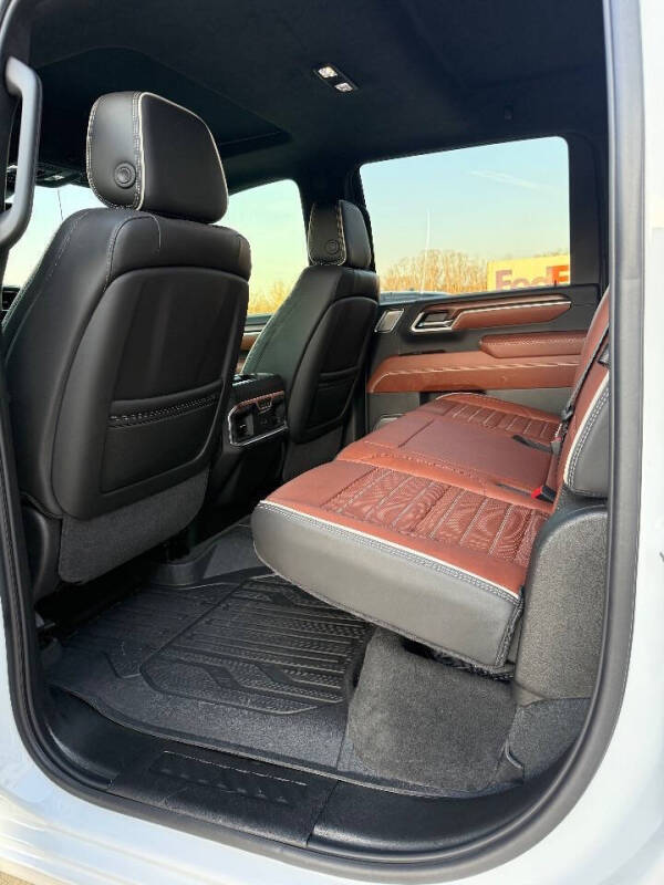 2025 GMC Sierra 2500HD Denali Ultimate