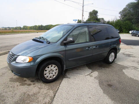 2006 Chrysler Town and Country for sale at Dunlap Motors in Dunlap IL