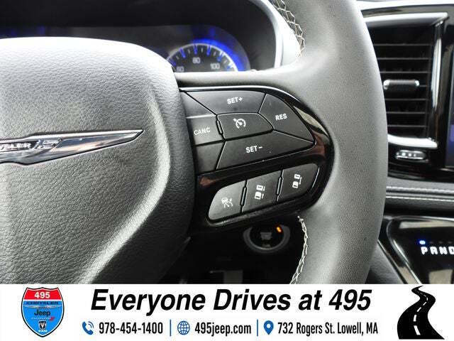 2025 Chrysler Pacifica Limited