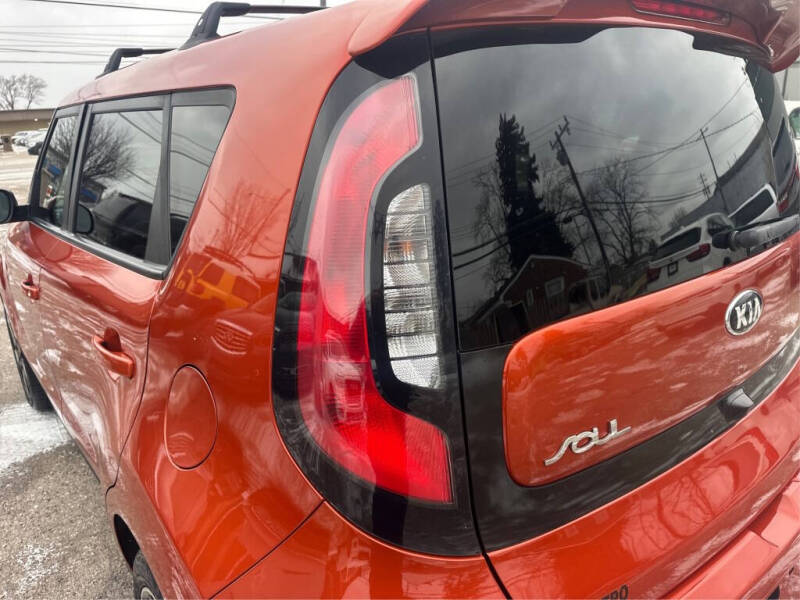 2019 Kia Soul +