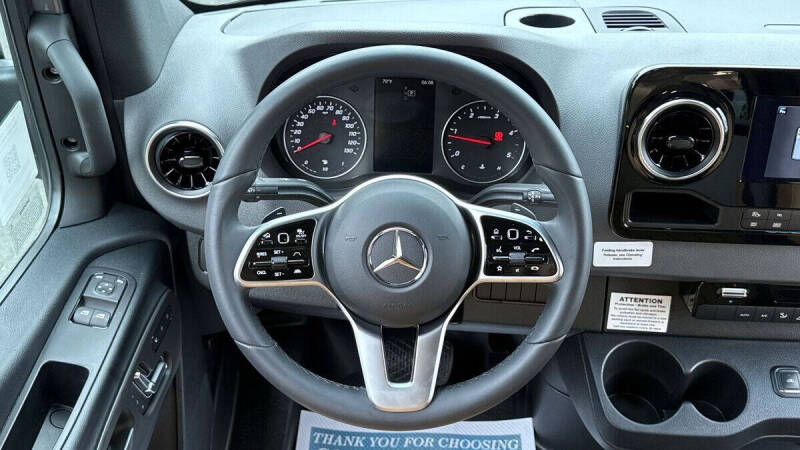 2024 Mercedes-Benz Sprinter