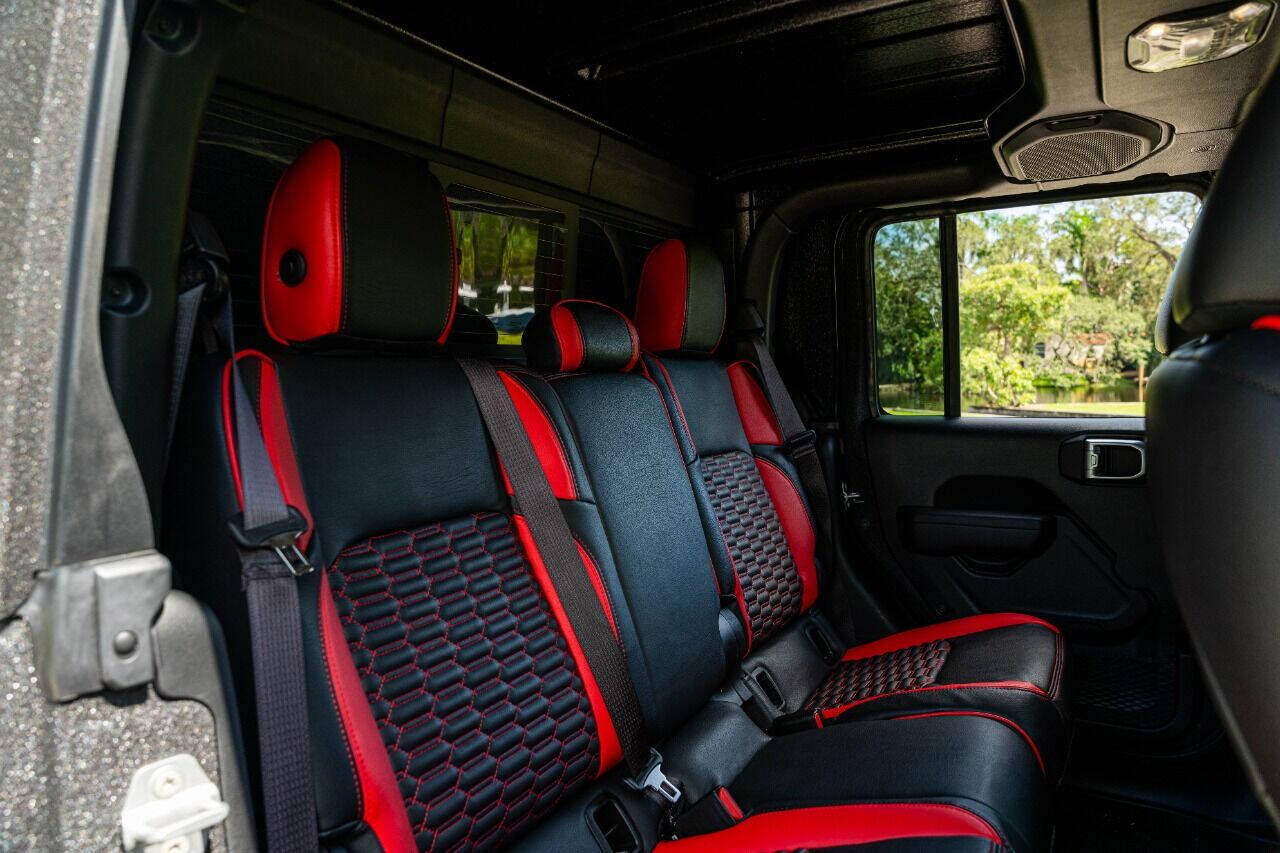2023 JEEP Gladiator Pickup - $169,999