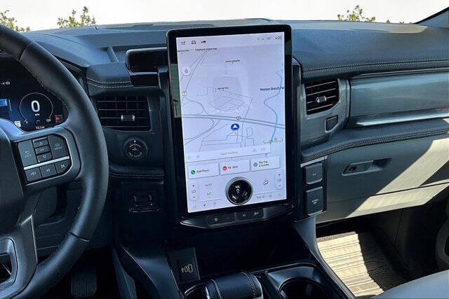 2025 Ford F-150 Lightning Flash