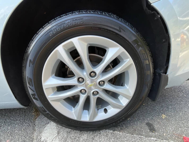 2017 Chevrolet Malibu LT