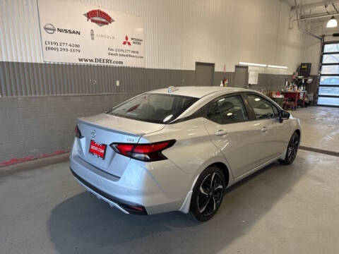 2025 Nissan Versa SR