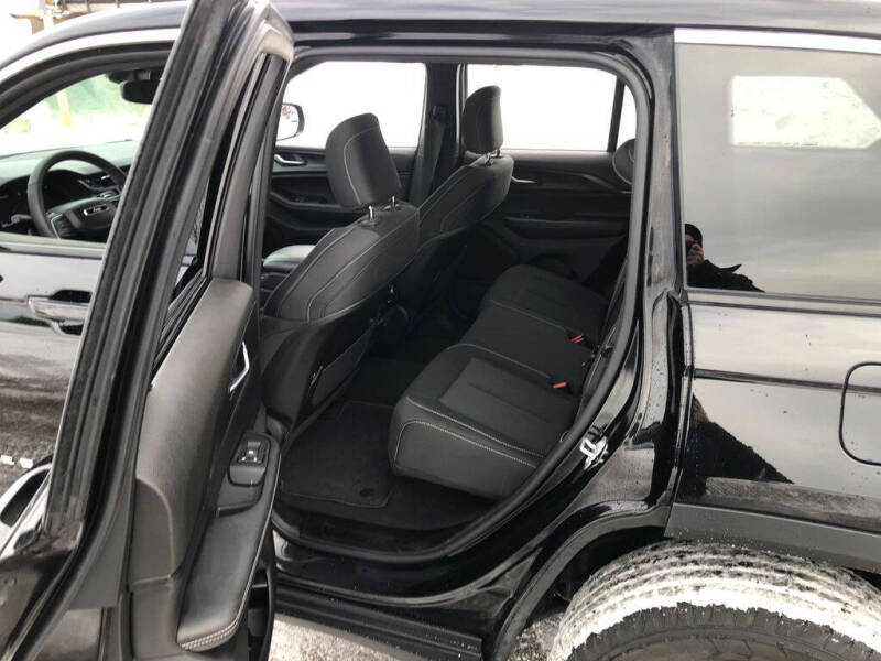 2024 Jeep Grand Cherokee Laredo