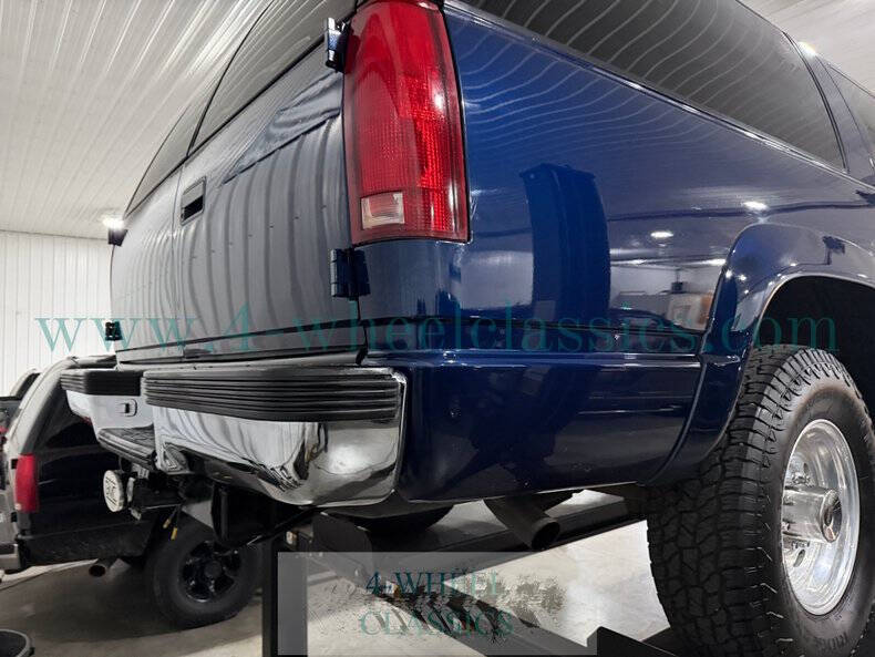 1995 GMC Suburban K2500