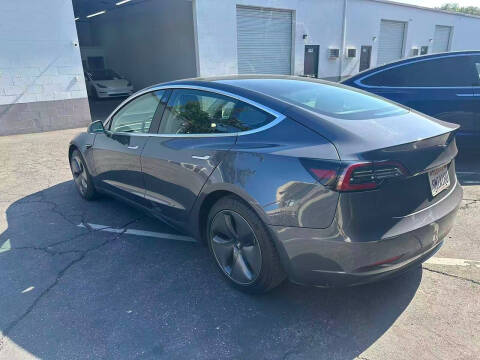 2020 Tesla Model 3 Standard Range