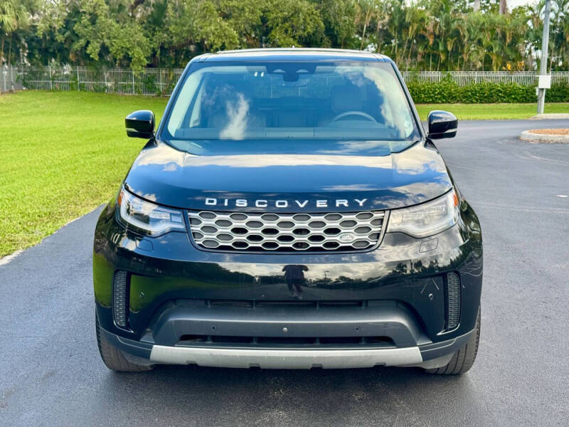 2024 Land Rover Discovery P300 S