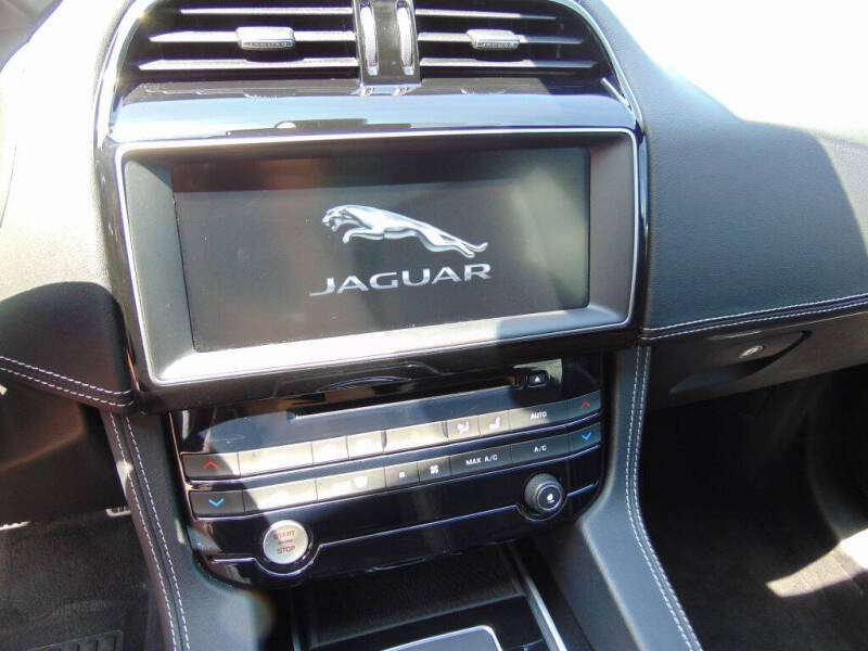 2017 Jaguar F-PACE S