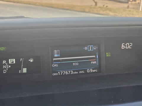 2017 Toyota Prius v Three