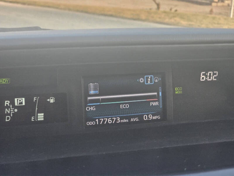 2017 Toyota Prius v Three