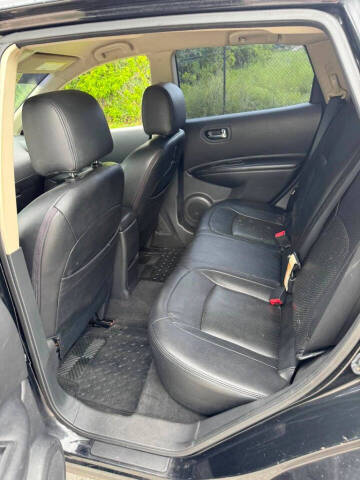2011 Nissan Rogue S Krom
