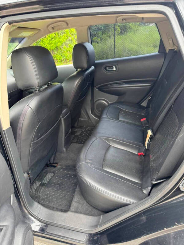 2011 Nissan Rogue S Krom