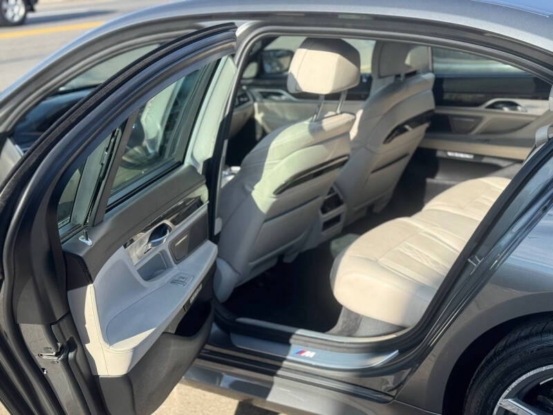 2018 BMW 7 Series 750i