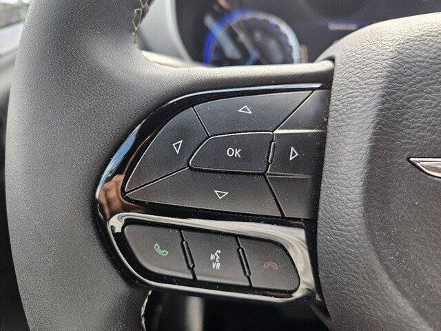 2024 Chrysler Pacifica Touring