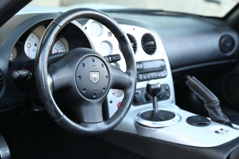 2004 Dodge Viper SRT-10