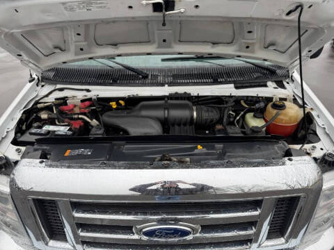 2018 Ford E-Series E-450 SD