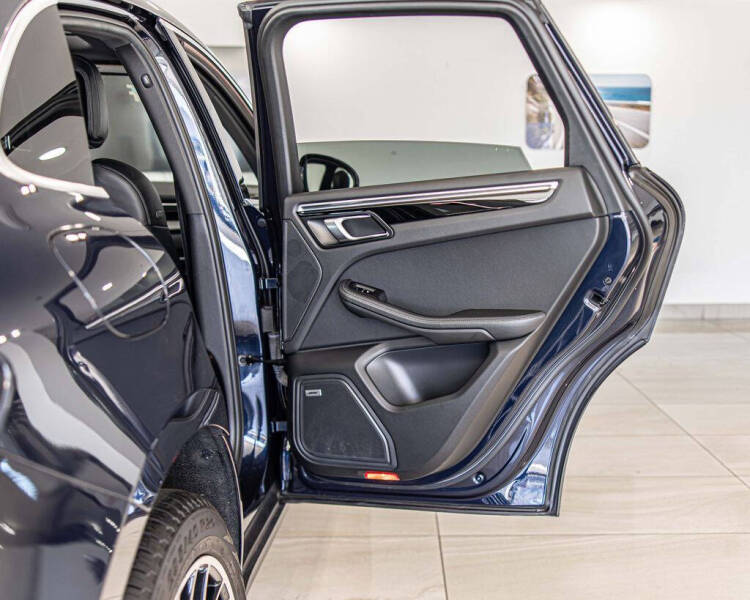 2021 Porsche Macan S