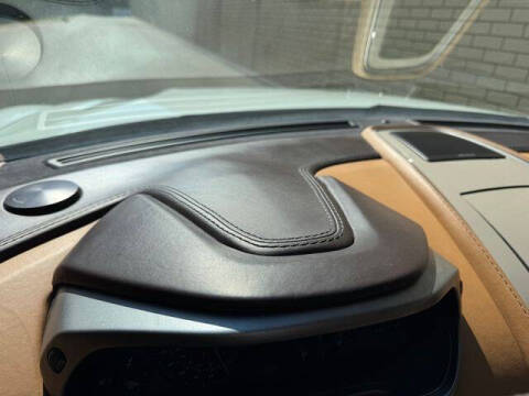 2015 Aston Martin Vanquish Volante