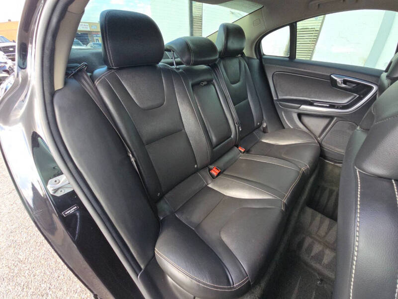 2017 Volvo S60 T5 Dynamic
