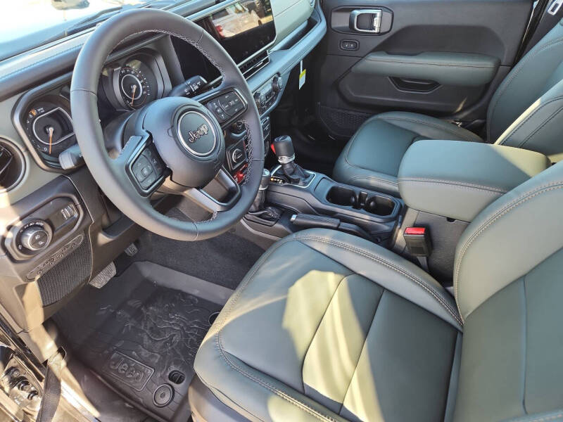 2025 Jeep Gladiator Mojave X