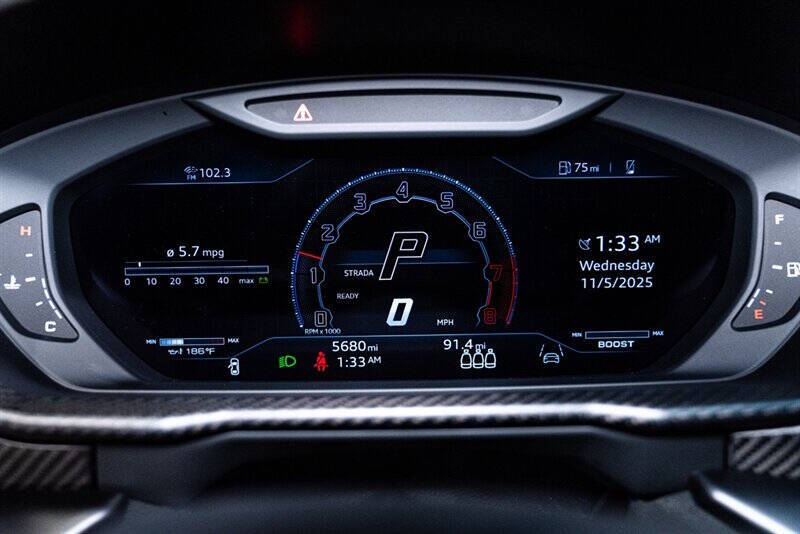 2023 Lamborghini Urus Performante