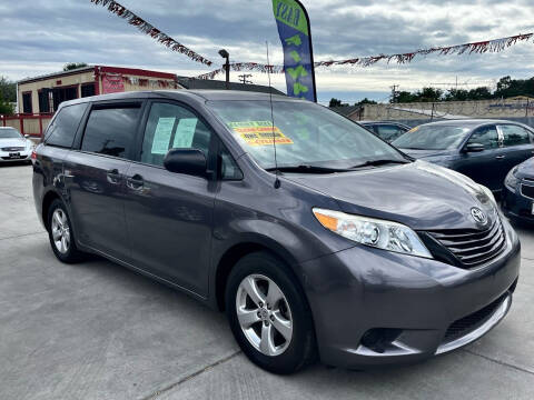 2013 Toyota Sienna for sale at Fat City Auto Sales in Stockton CA