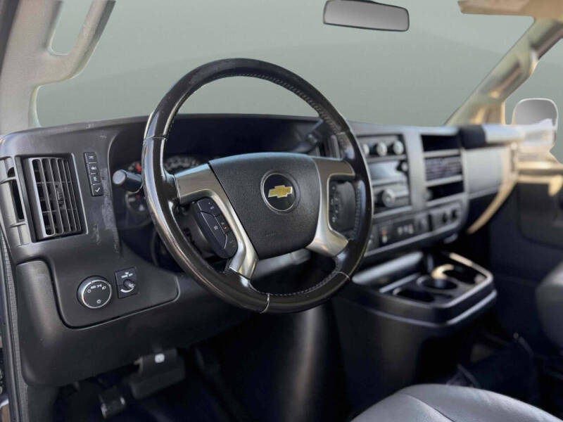 2018 Chevrolet Express 2500