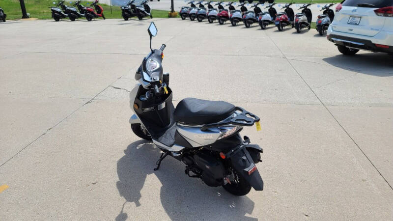 2021 Freedom Scooters Lightning 150